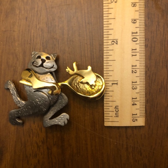 Vintage Ultra Craft Cat Pin Frying Pan Plus Cat on Saxophone Brooch LOT OF 2 - Picture 3 of 9